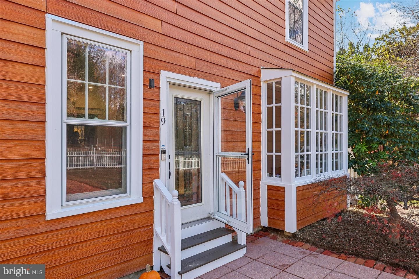 19 Walnut Hill Road photo 3
