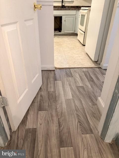 2254 Bridle Path Drive photo 5