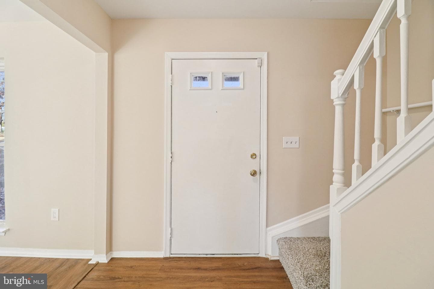 2575 Robinson Place photo 4