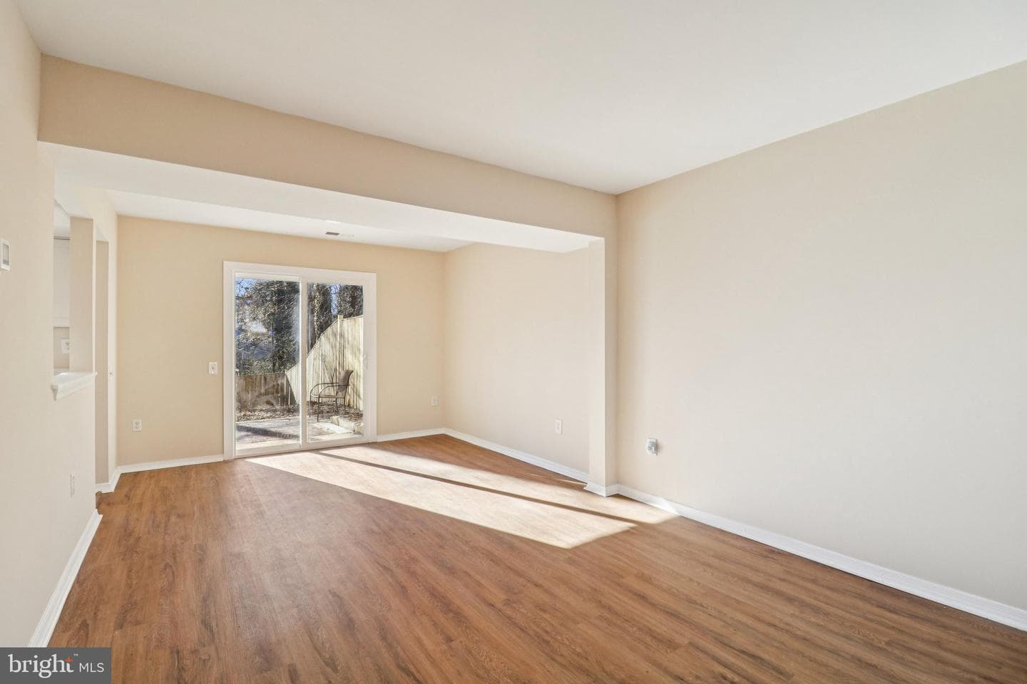 2575 Robinson Place photo 6