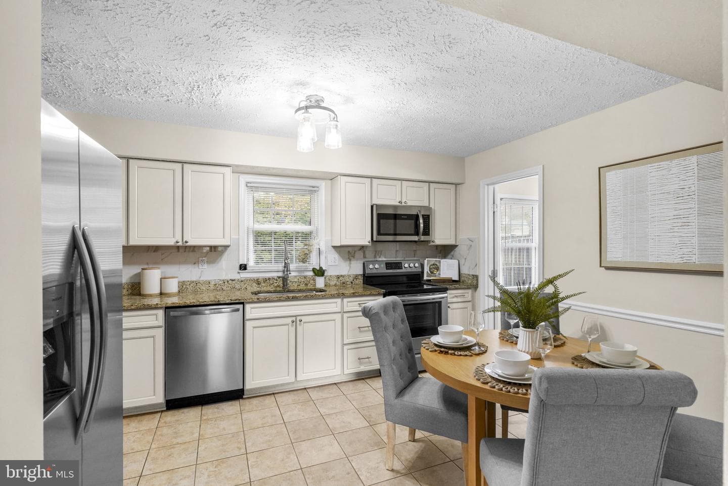 4130 Lancaster Circle photo 8