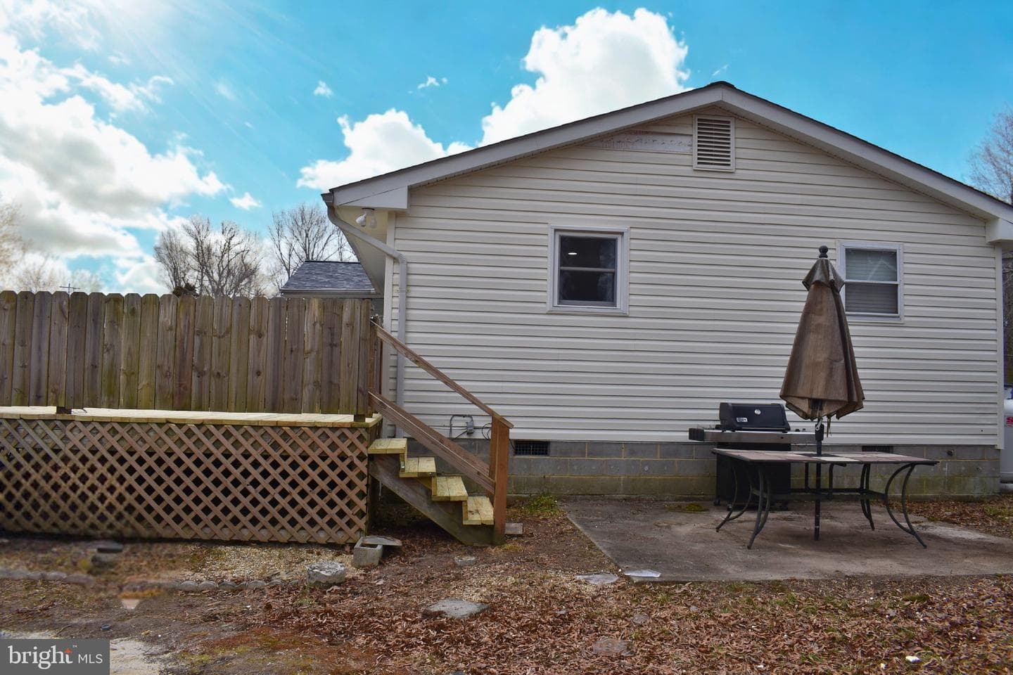 14807 Woodville Road photo 6