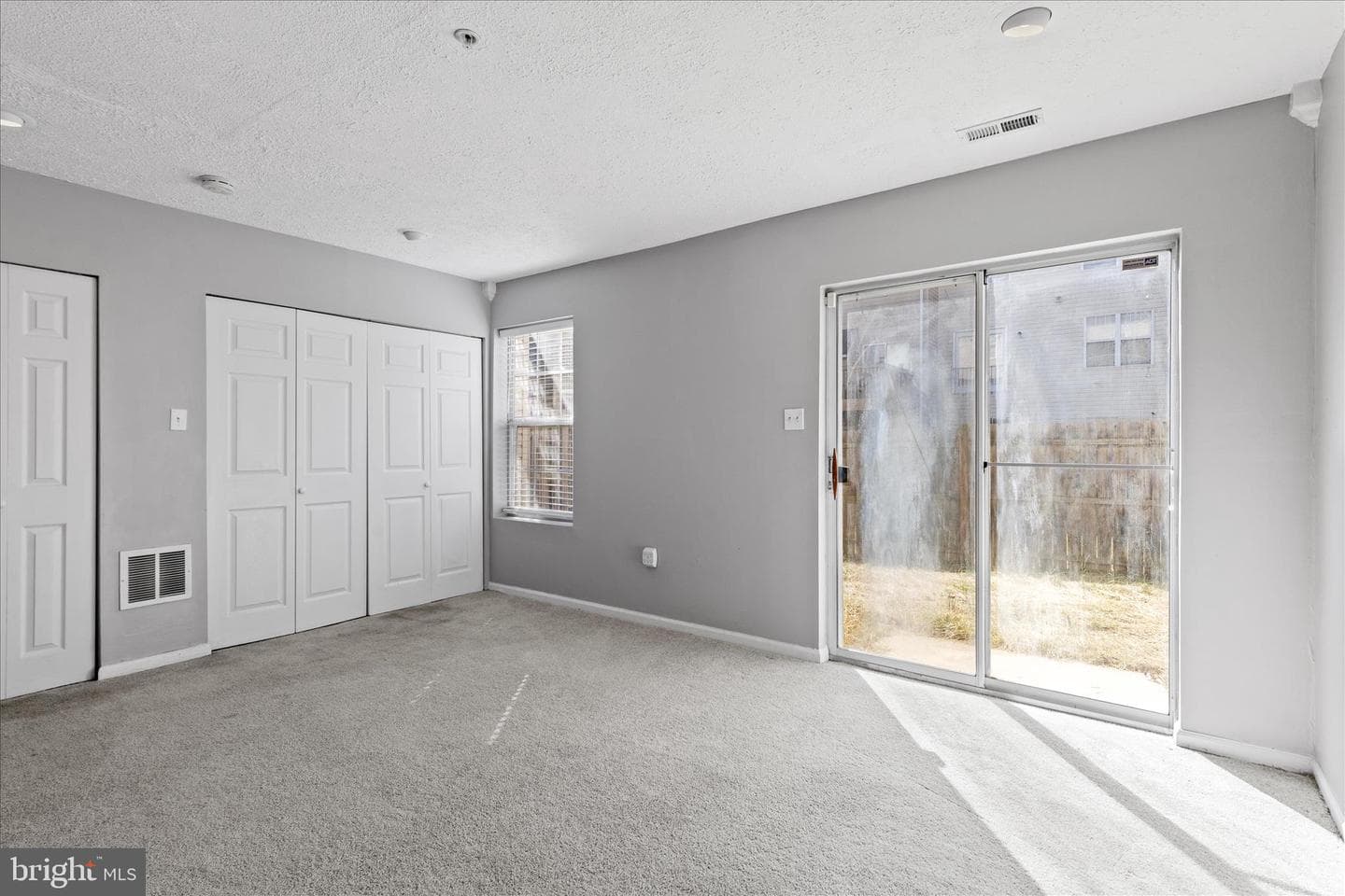 5709 Crecy Court photo 7