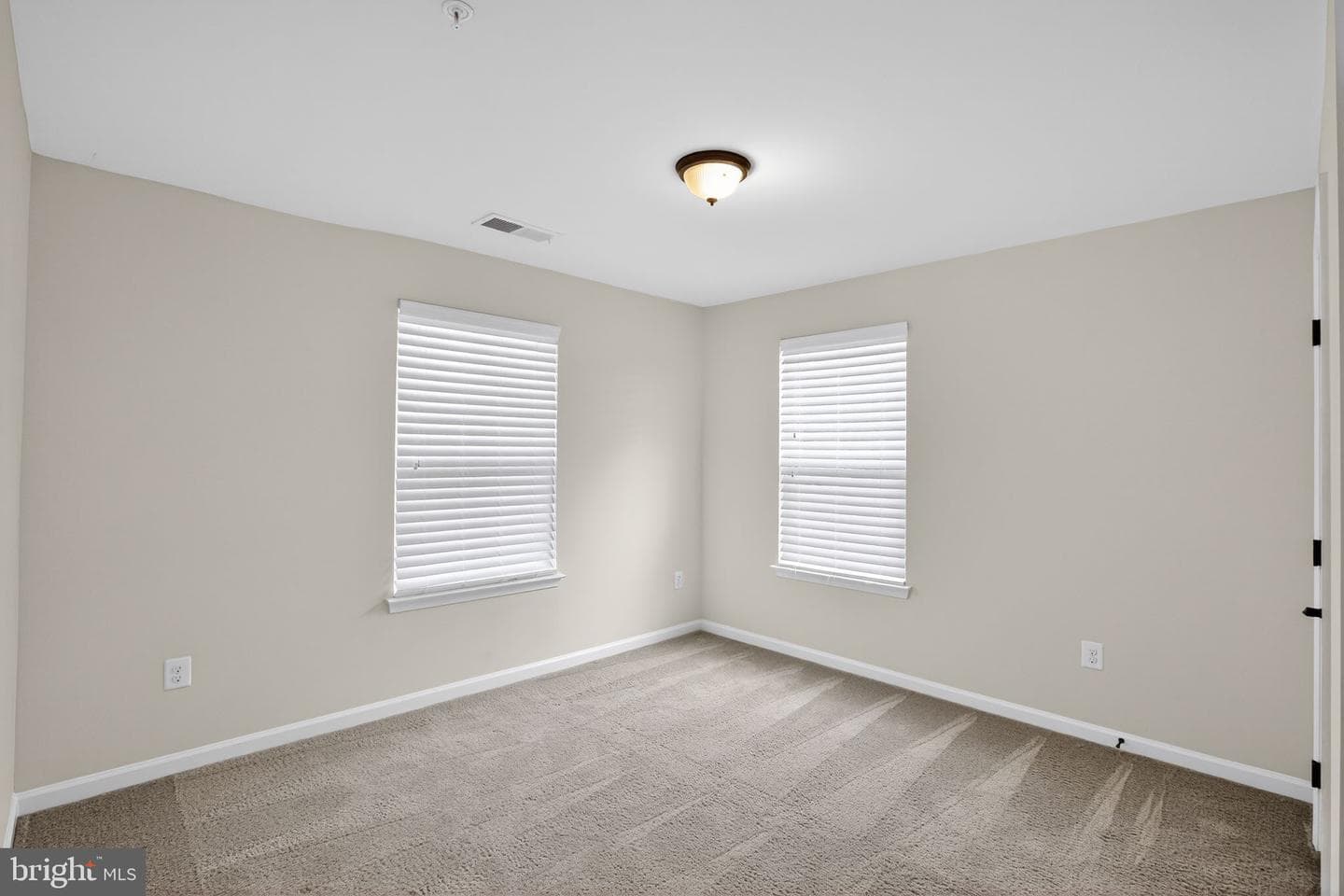9273 Rock Lynn Circle photo 15