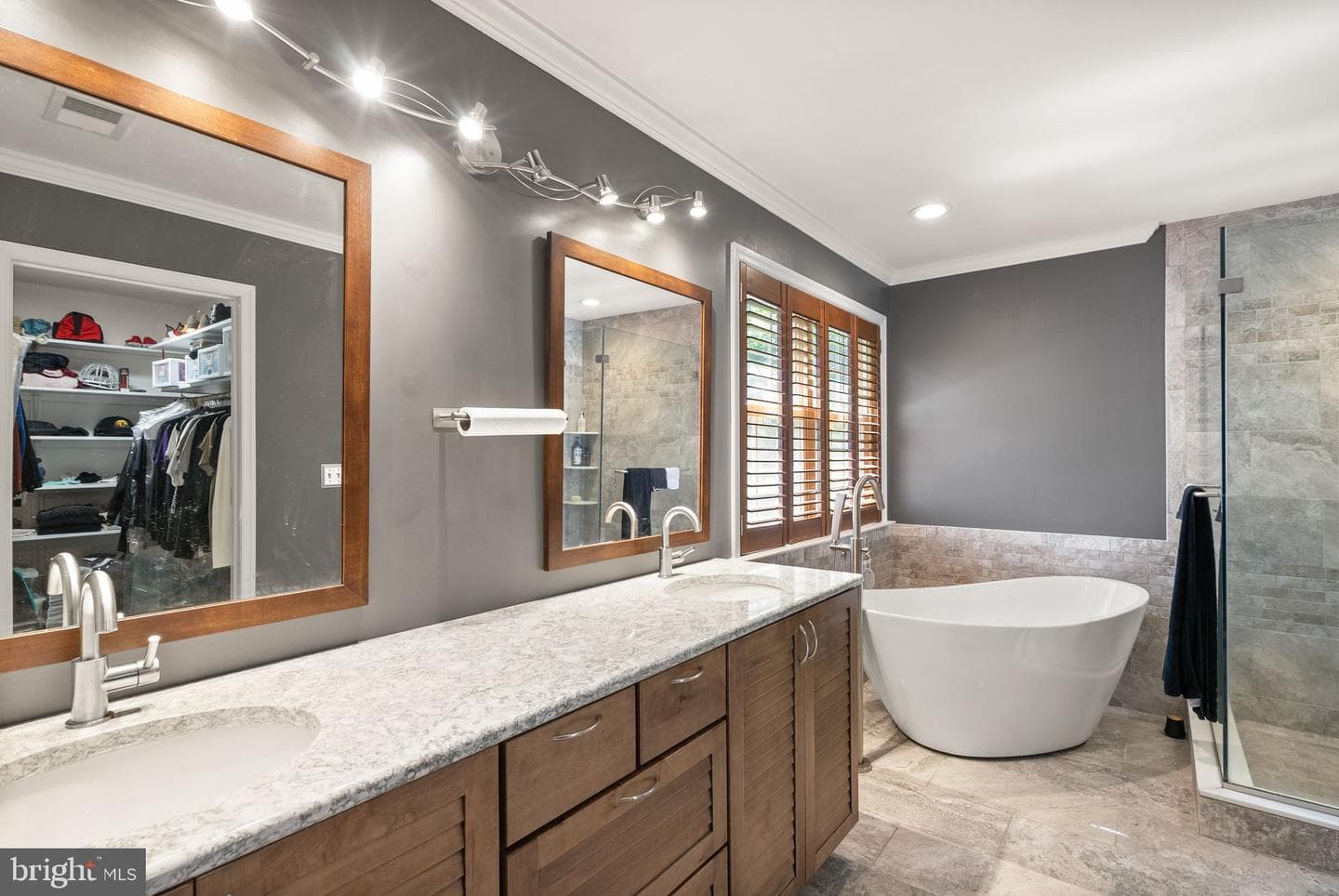 6734 Newcastle Court photo 28