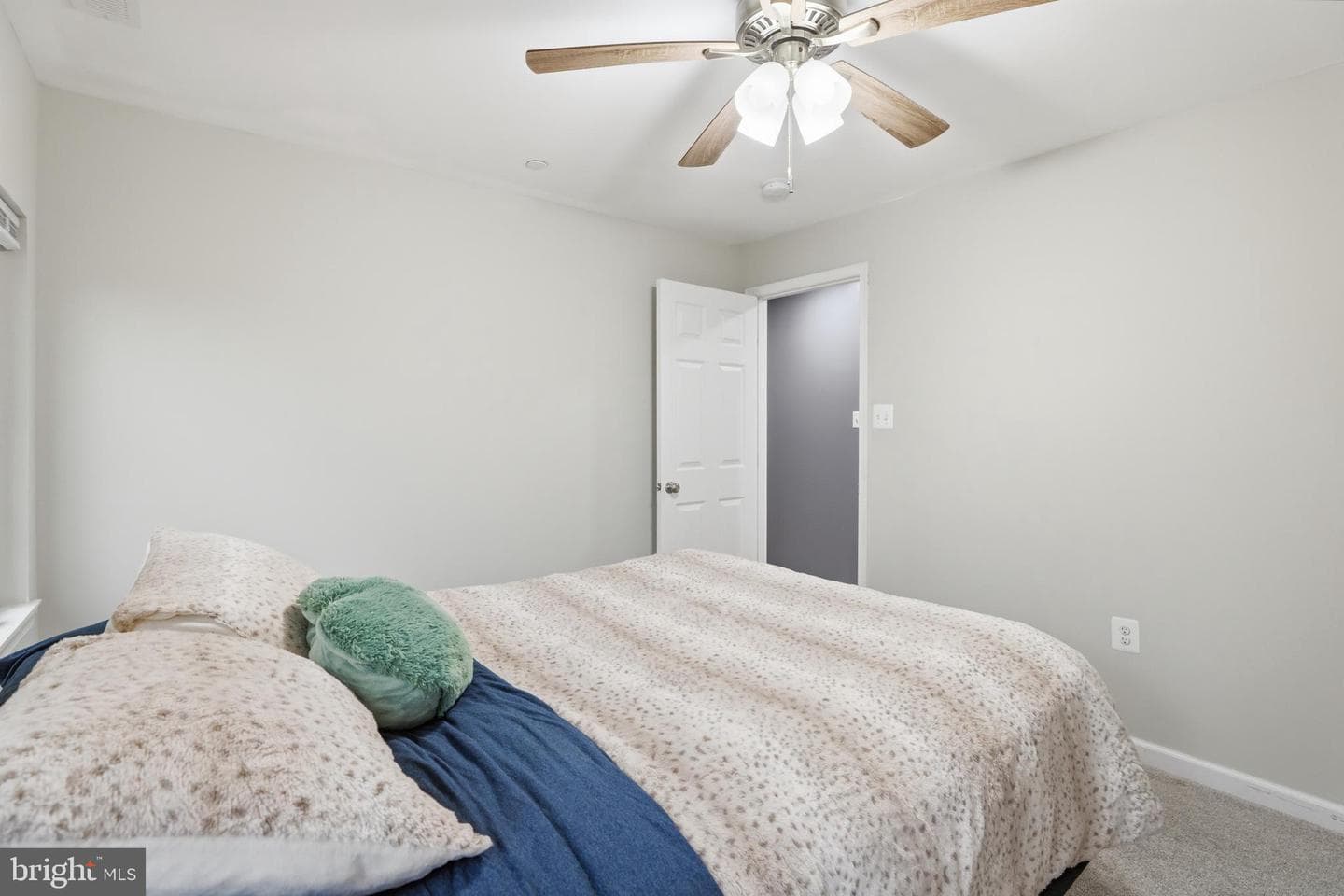 4085 Stepneys Place photo 18