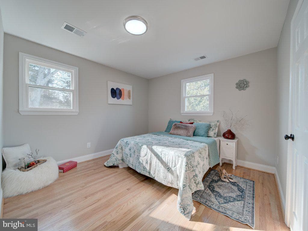 8305 Warren Drive photo 29