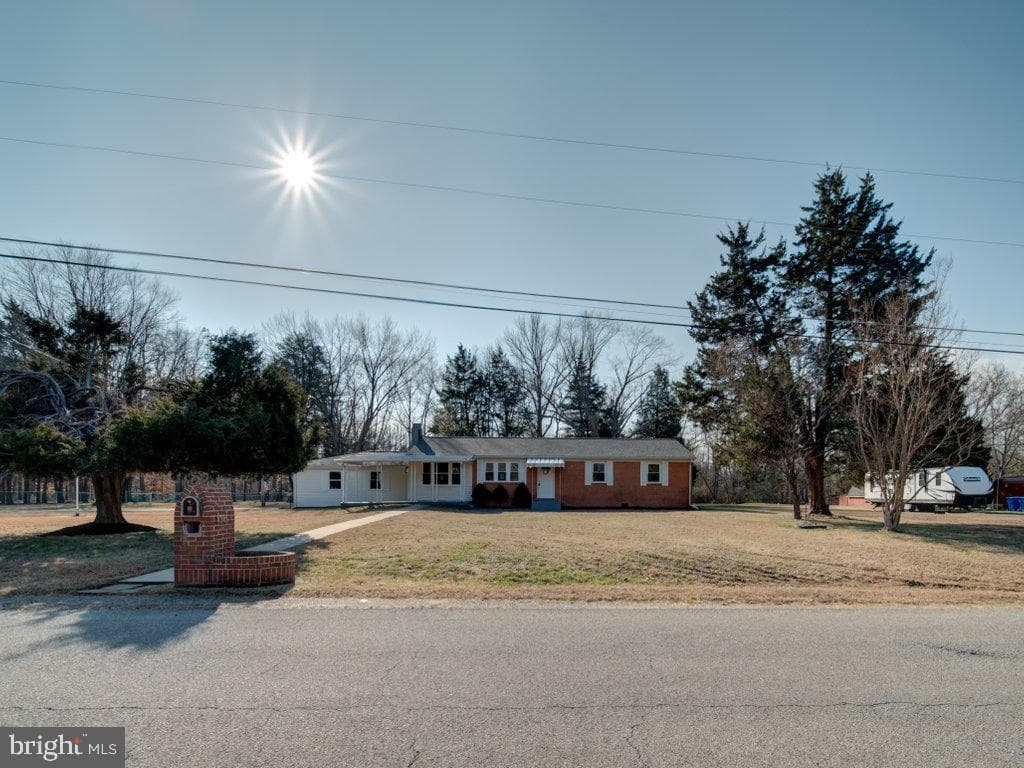 8305 Warren Drive photo 3