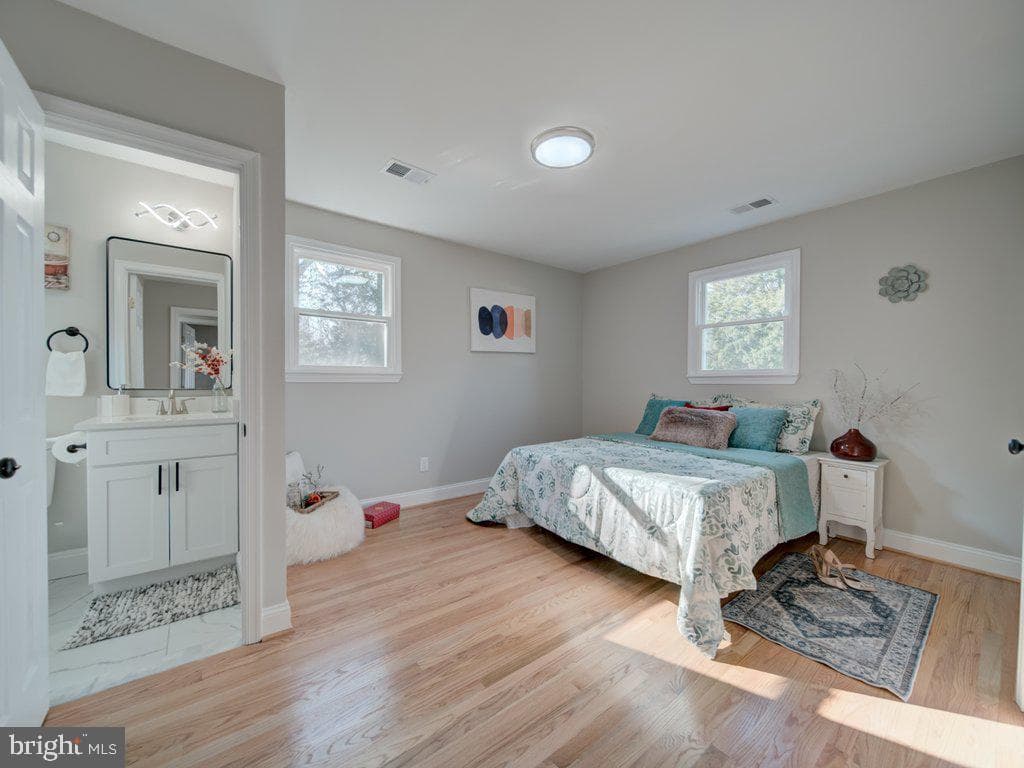 8305 Warren Drive photo 30