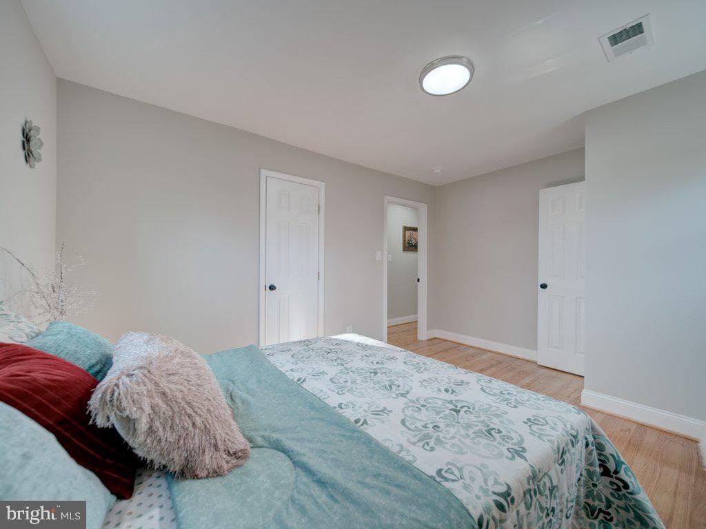 8305 Warren Drive photo 33