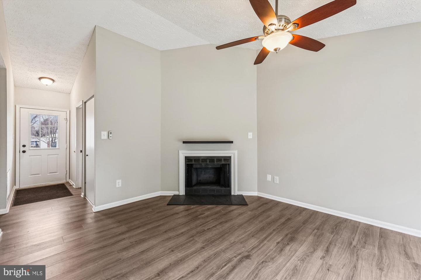 2293 Vine Hill Court photo 7