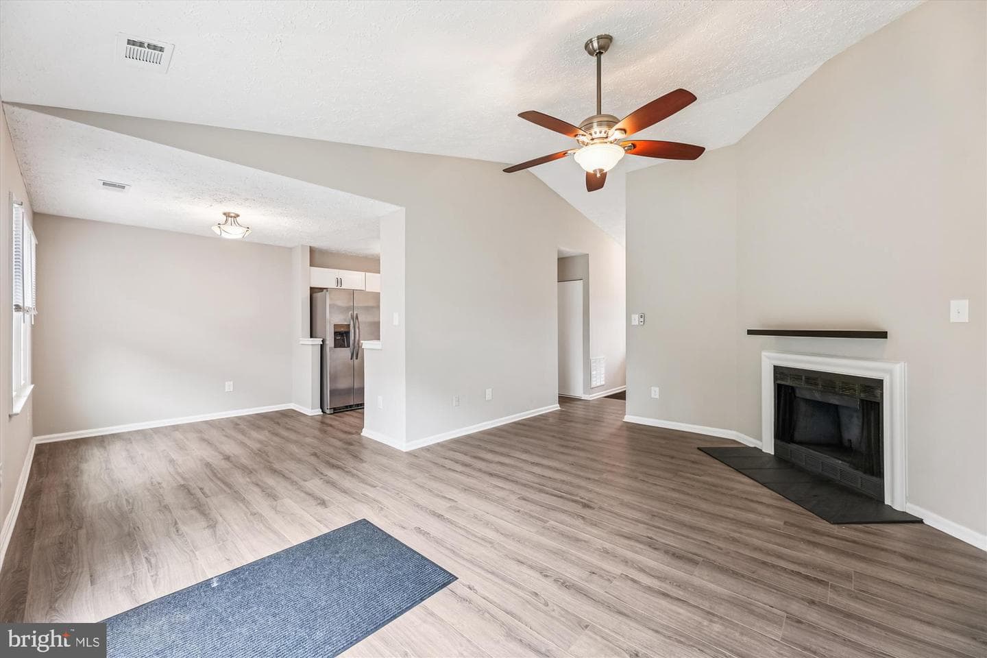 2293 Vine Hill Court photo 8