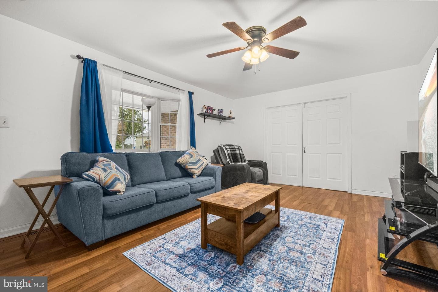 10702 Westwood Lane photo 4