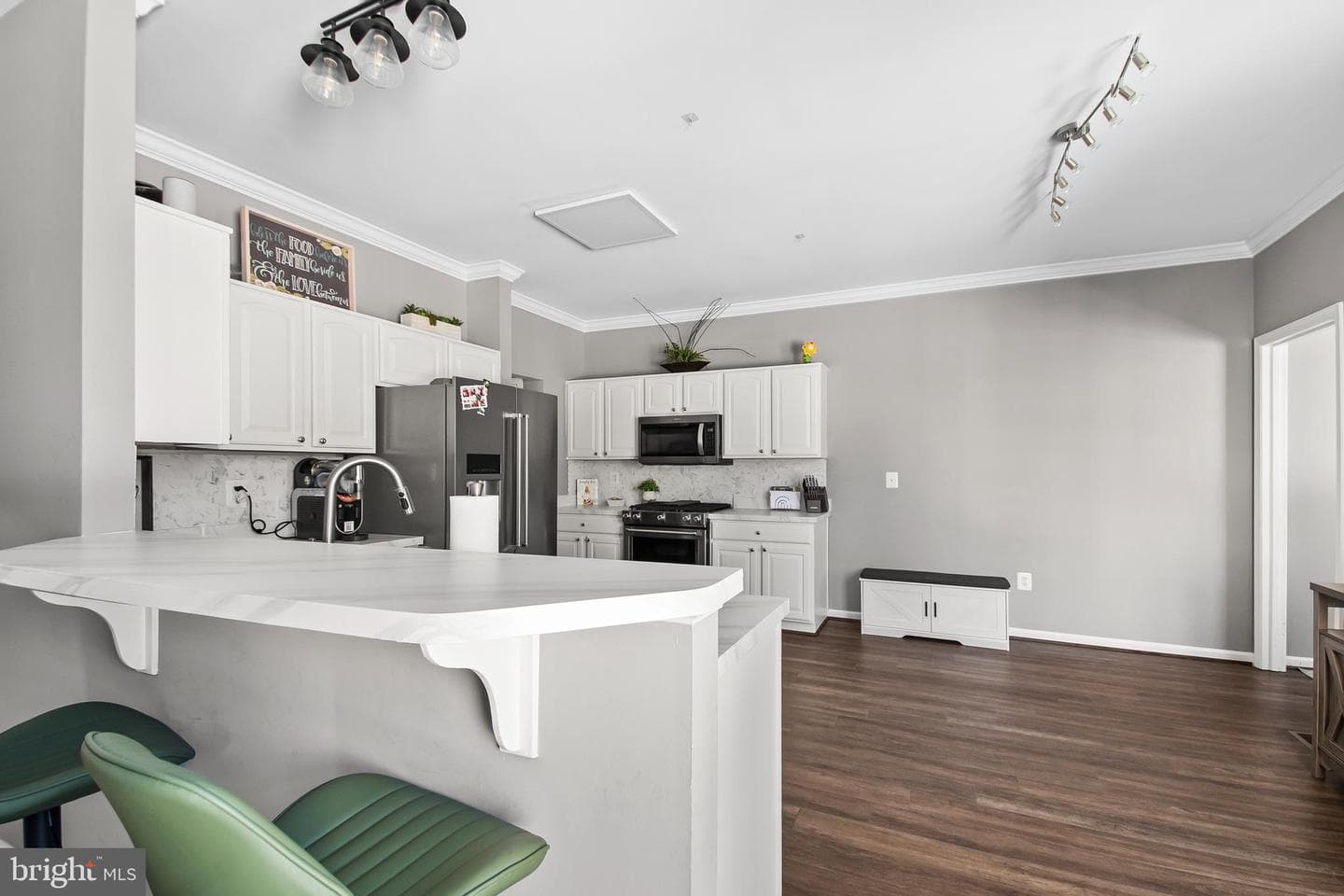 10571 Sourwood Avenue photo 14