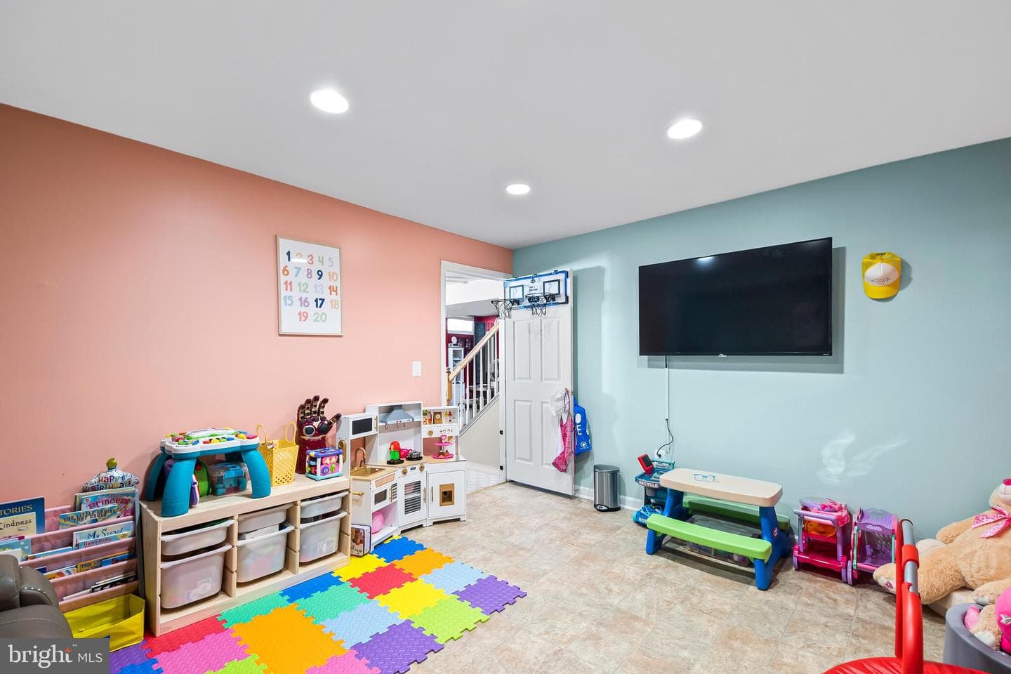 10571 Sourwood Avenue photo 40