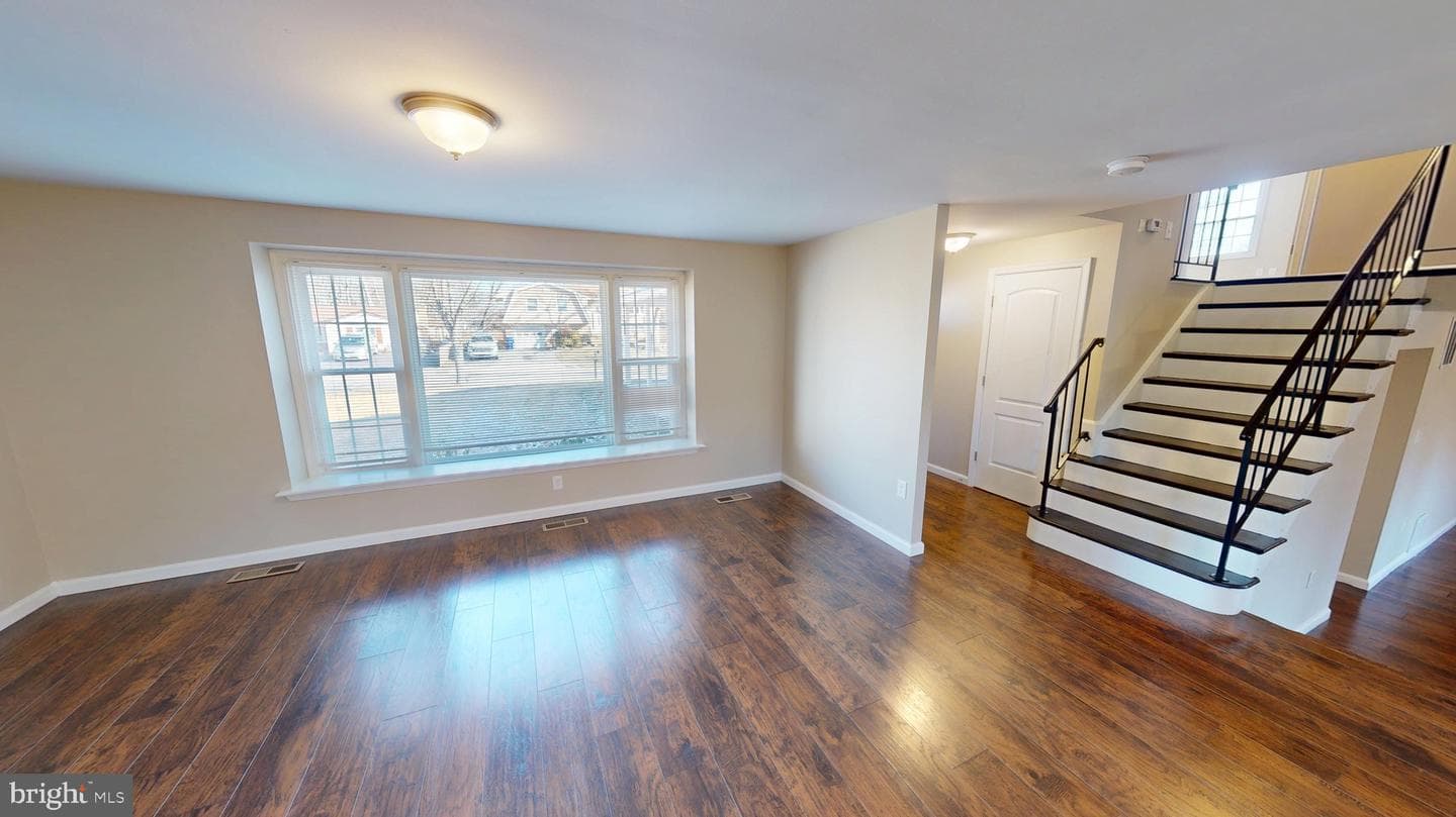 5014 Nicholas Road photo 15
