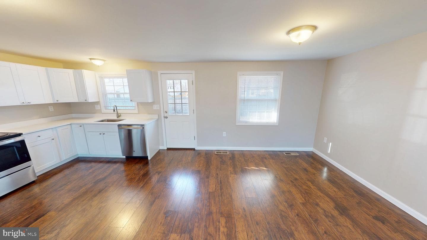 5014 Nicholas Road photo 21