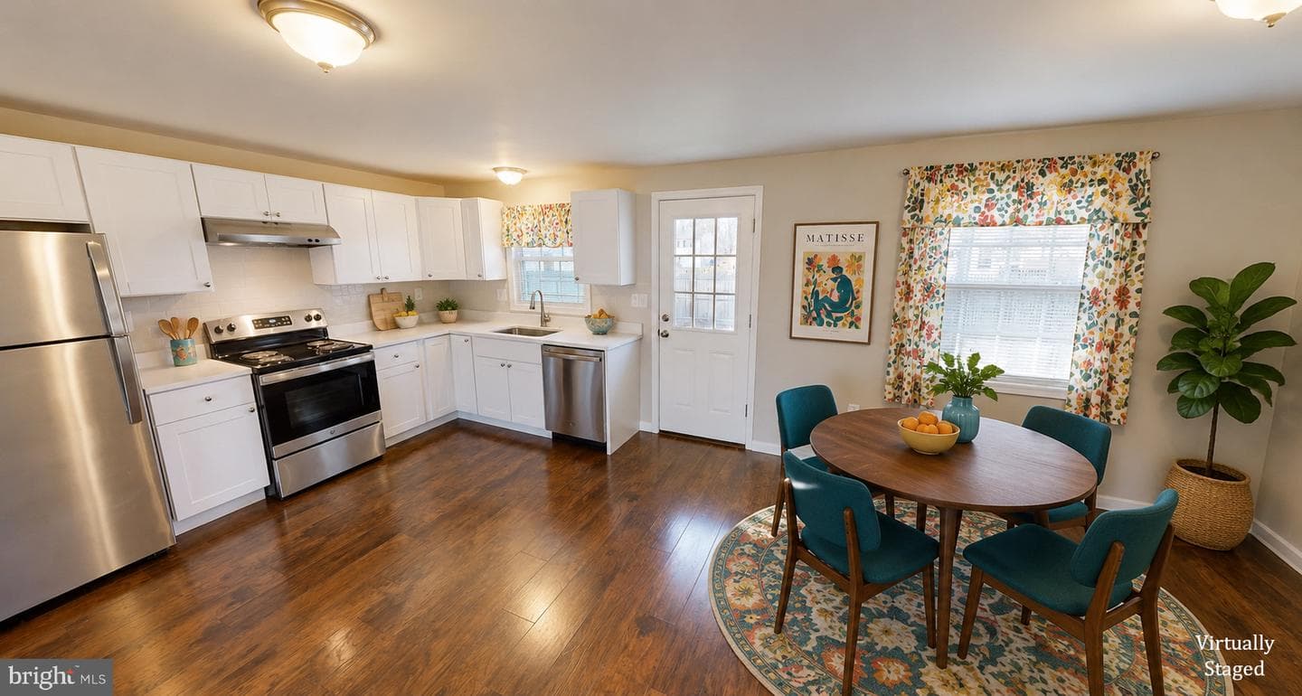 5014 Nicholas Road photo 3