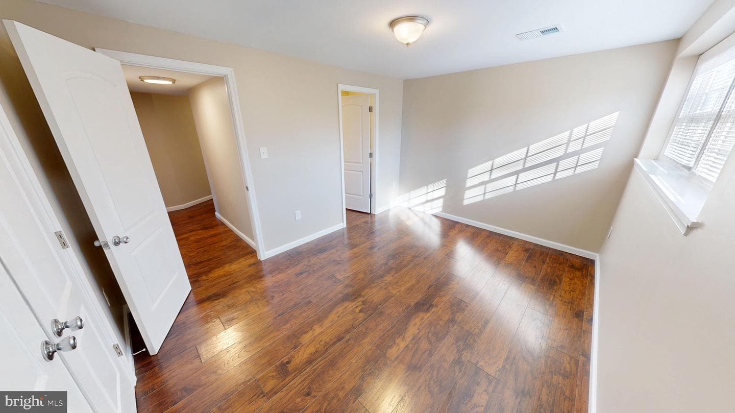 5014 Nicholas Road photo 42