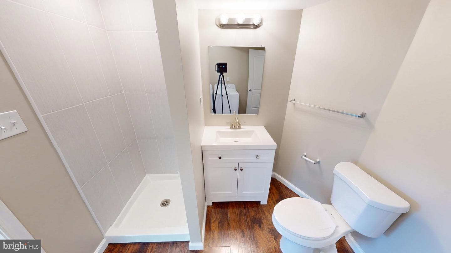 5014 Nicholas Road photo 46