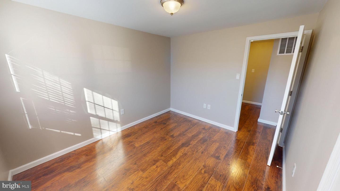 5014 Nicholas Road photo 73