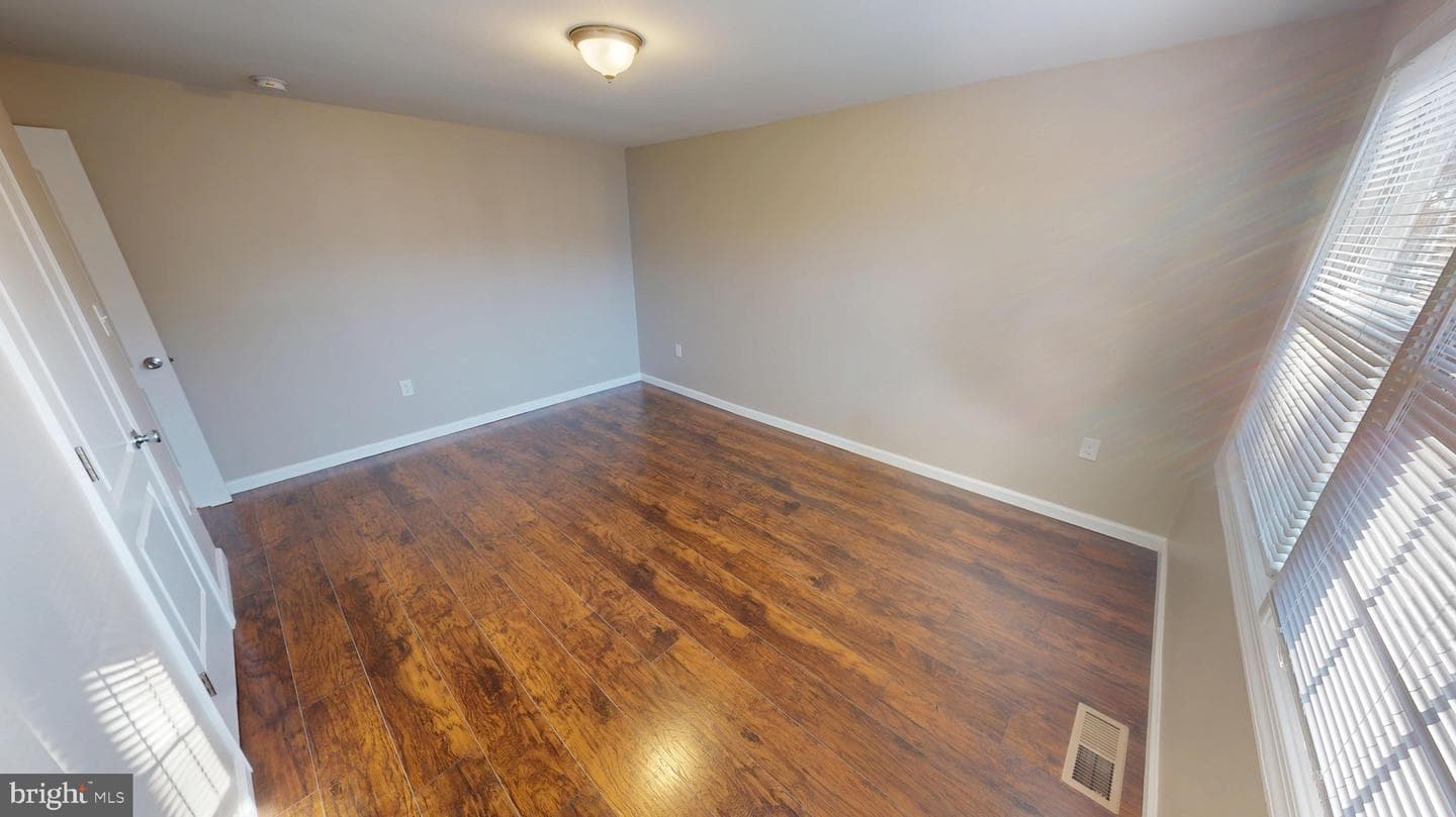 5014 Nicholas Road photo 78