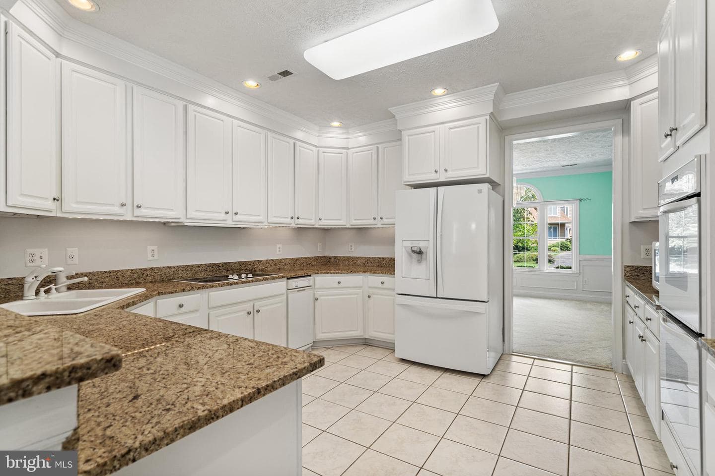 14895 Ethan Drive photo 36
