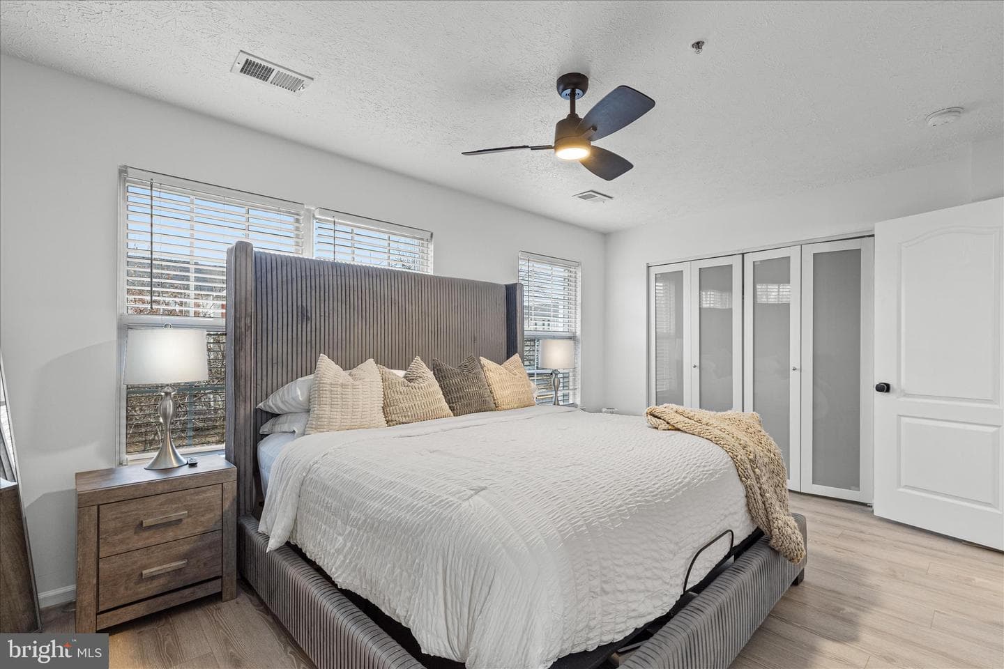 5855 Wolsey Court photo 18