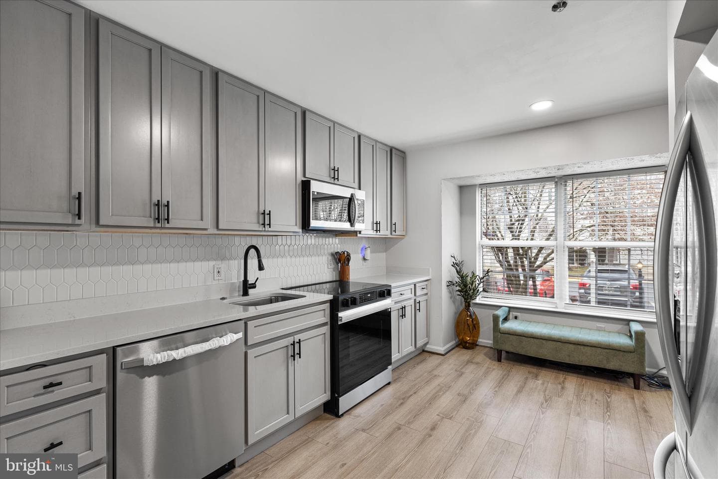 5855 Wolsey Court photo 8