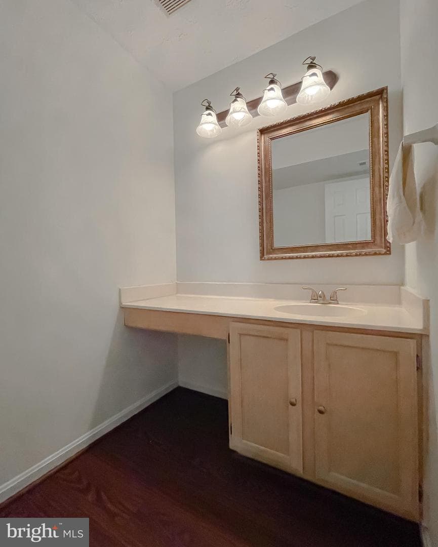 5504 Irish Lord Place photo 12