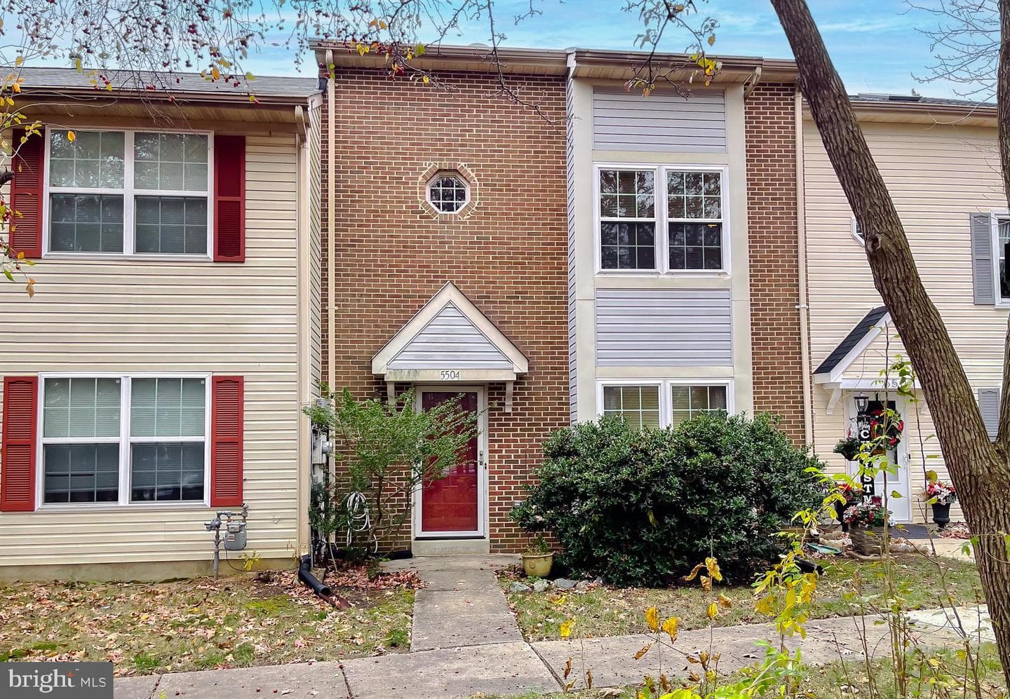 5504 Irish Lord Place photo 2