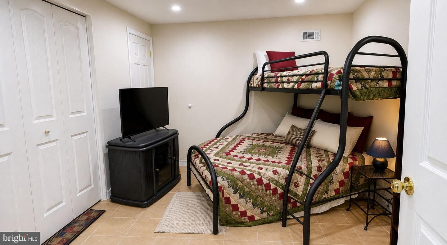 6655 Birchwood Place photo 75