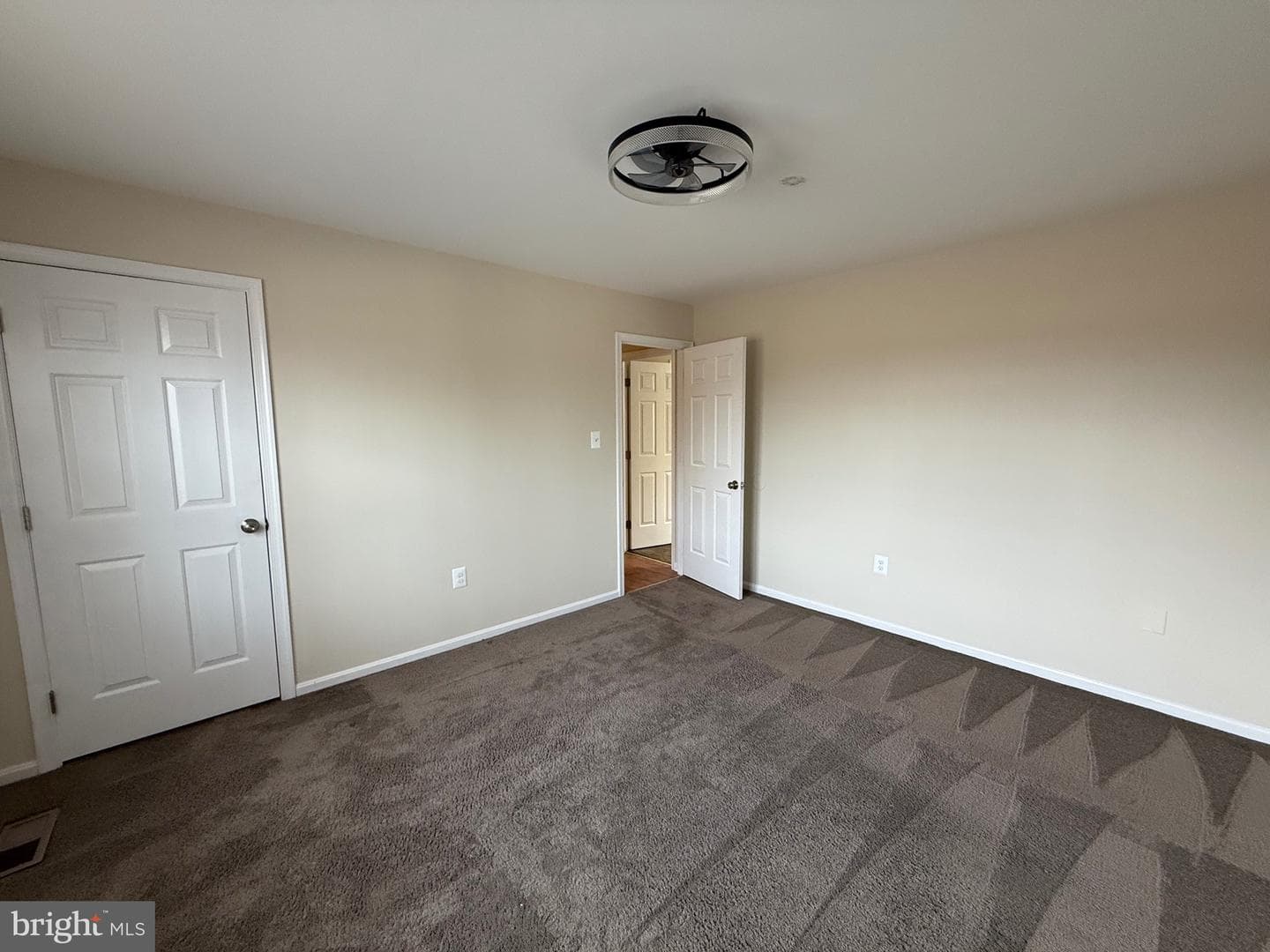 3643 Satinleaf Court photo 14