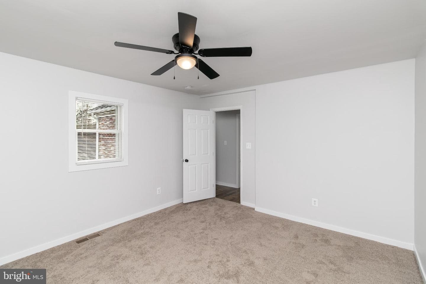 4410 Strauss Avenue photo 9