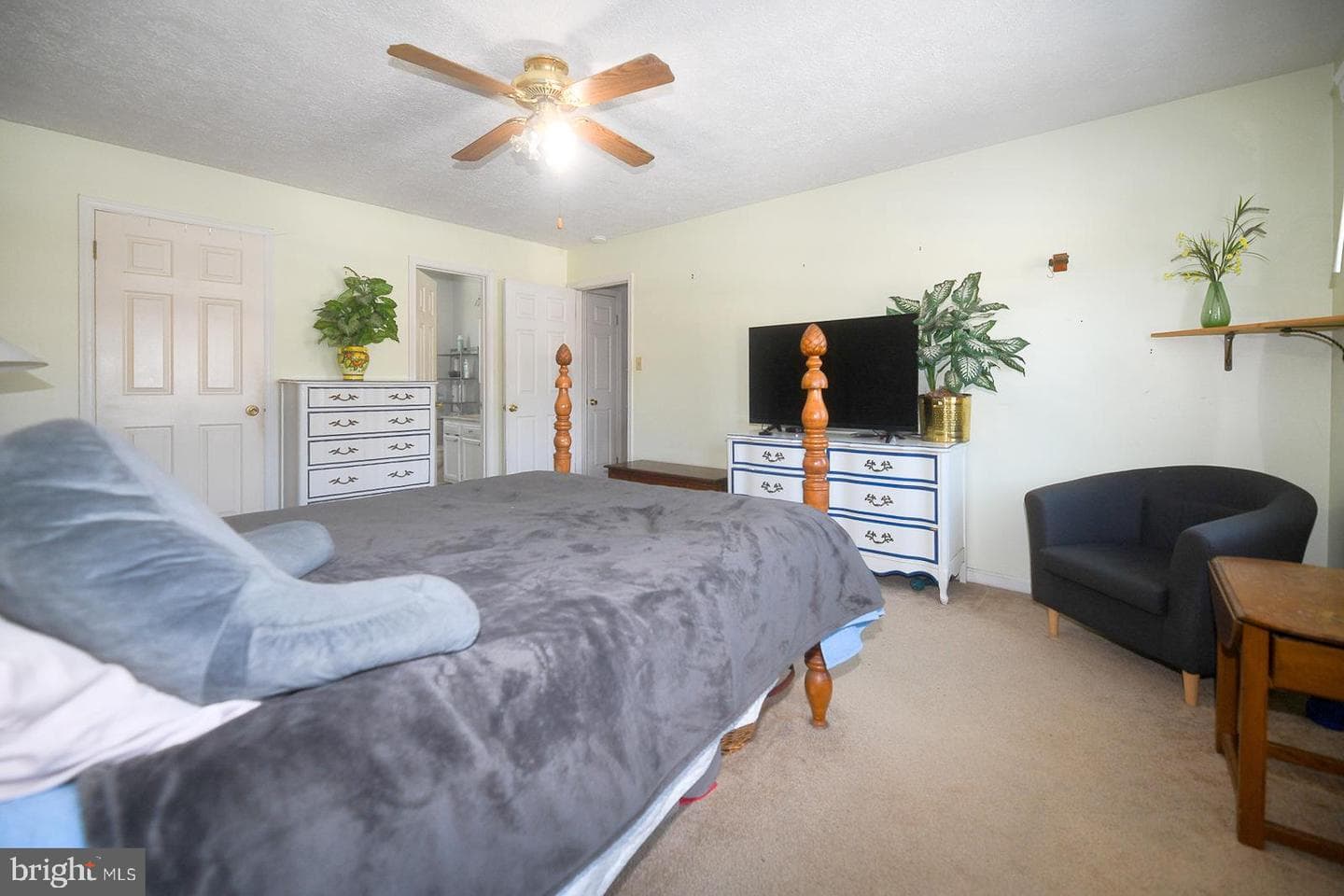 8555 Ridge Court photo 22