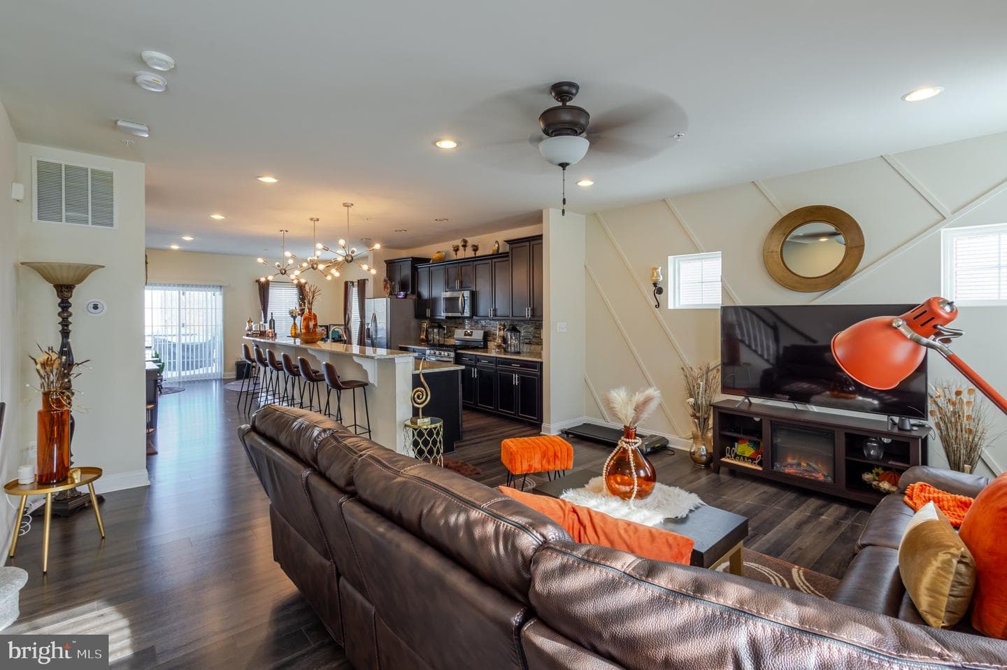 11391 Tolkien Avenue photo 8