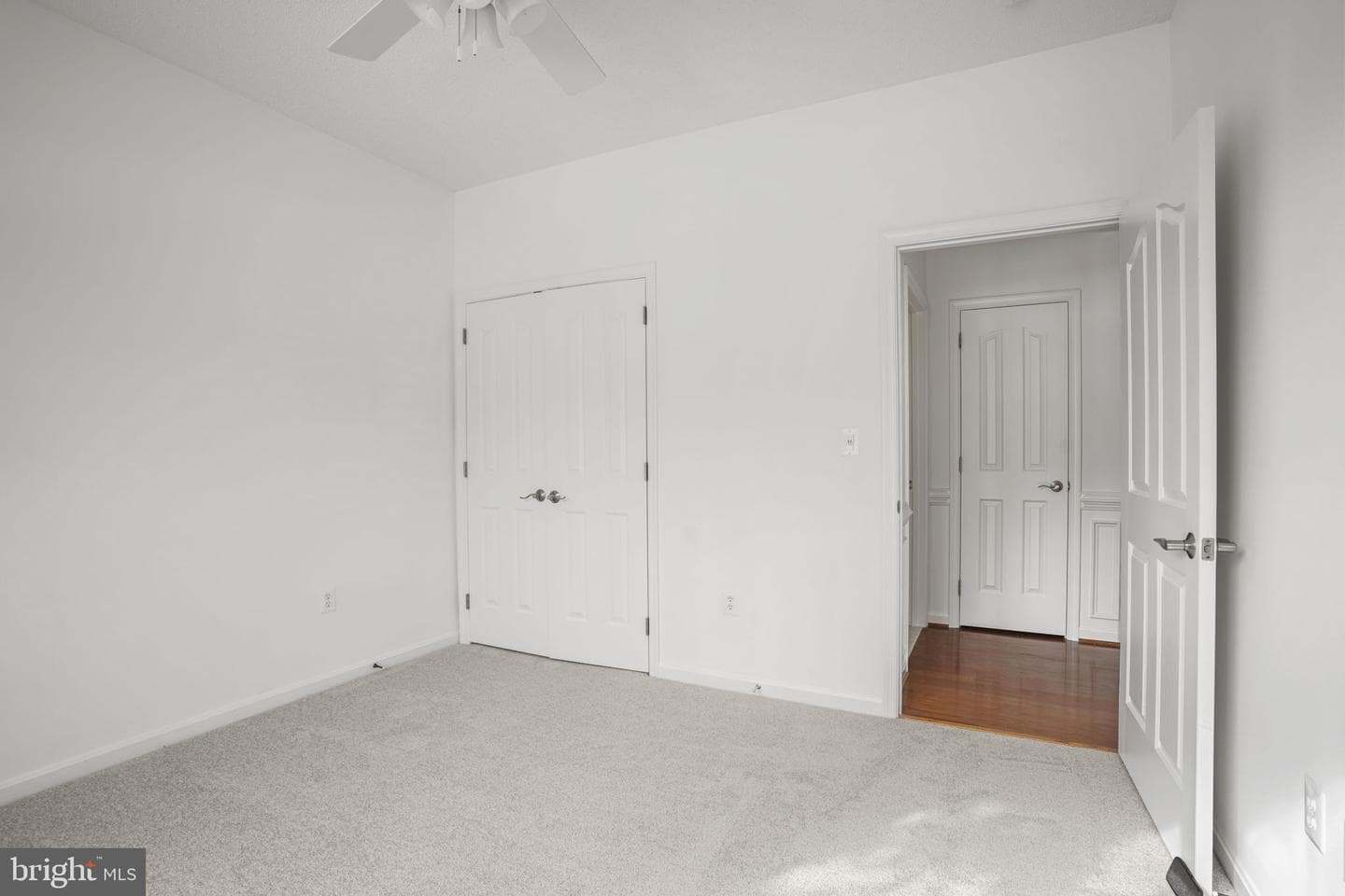 270 Williamsburg Circle photo 19