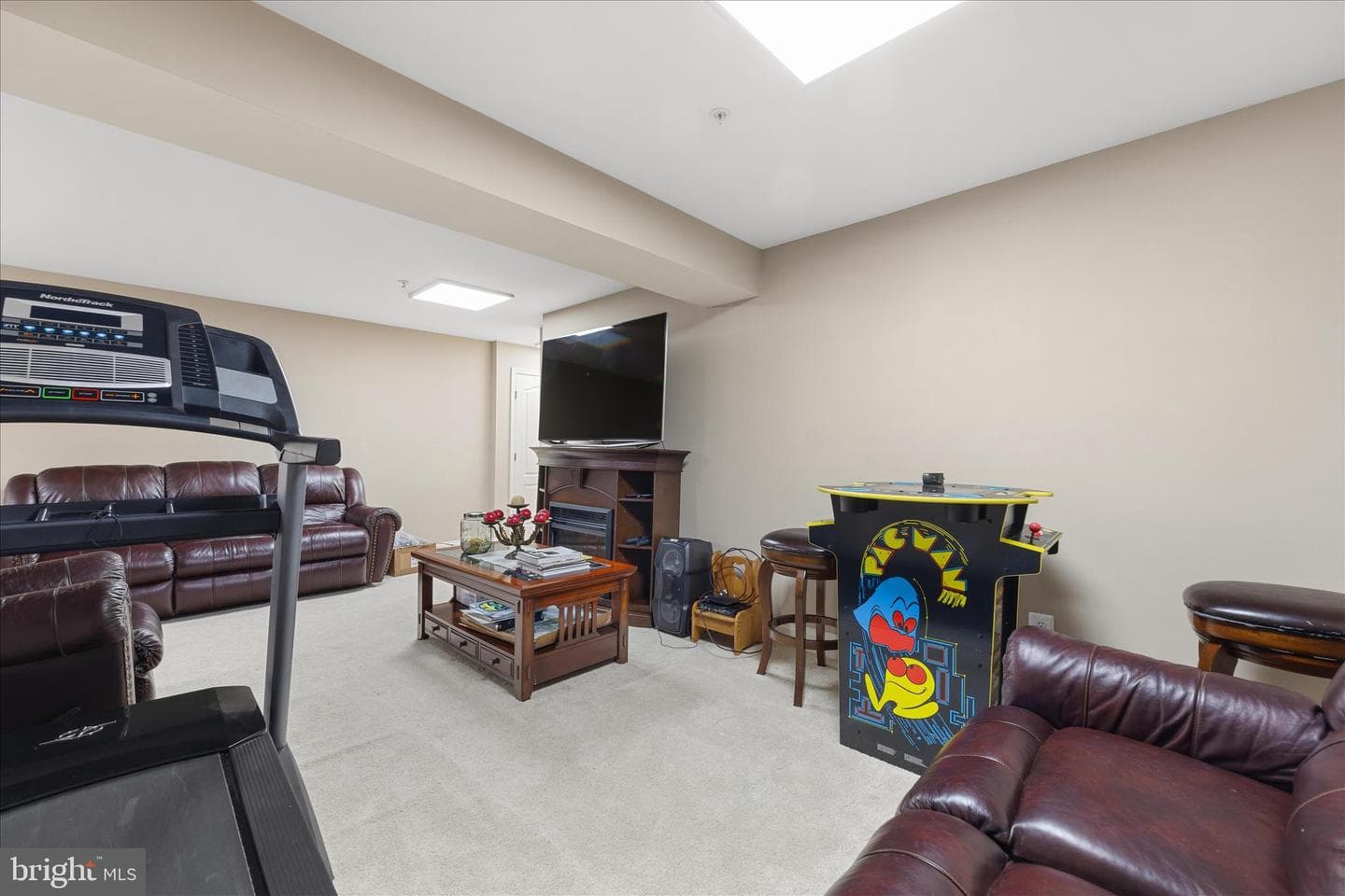 7534 Tottenham Drive photo 43