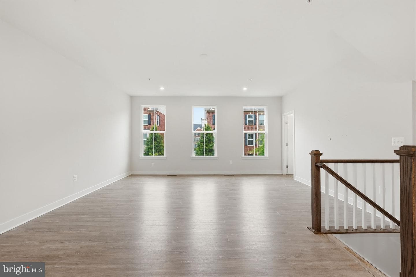 10929 Cavendish Aly Alley photo 17