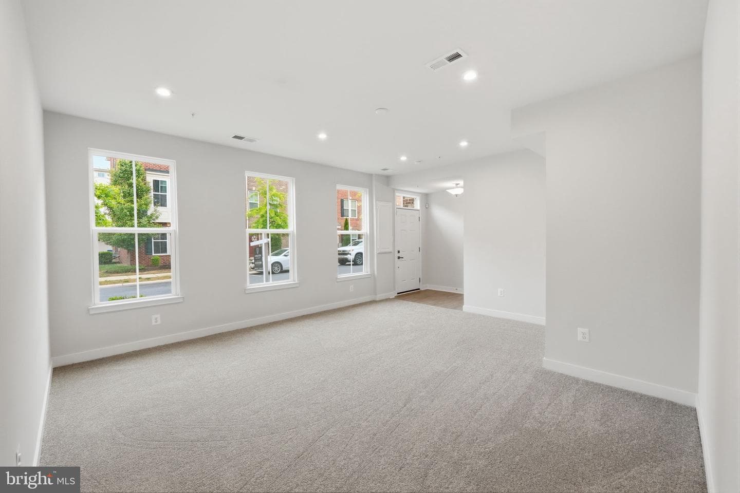 10929 Cavendish Aly Alley photo 4