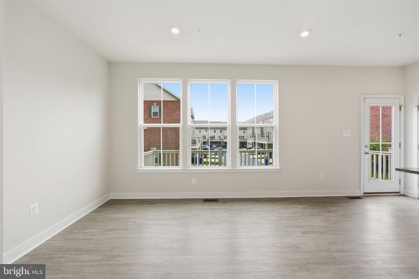 10929 Cavendish Aly Alley photo 8