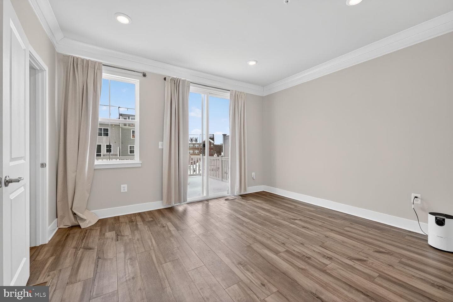 11504 Mary Shelley Place photo 6
