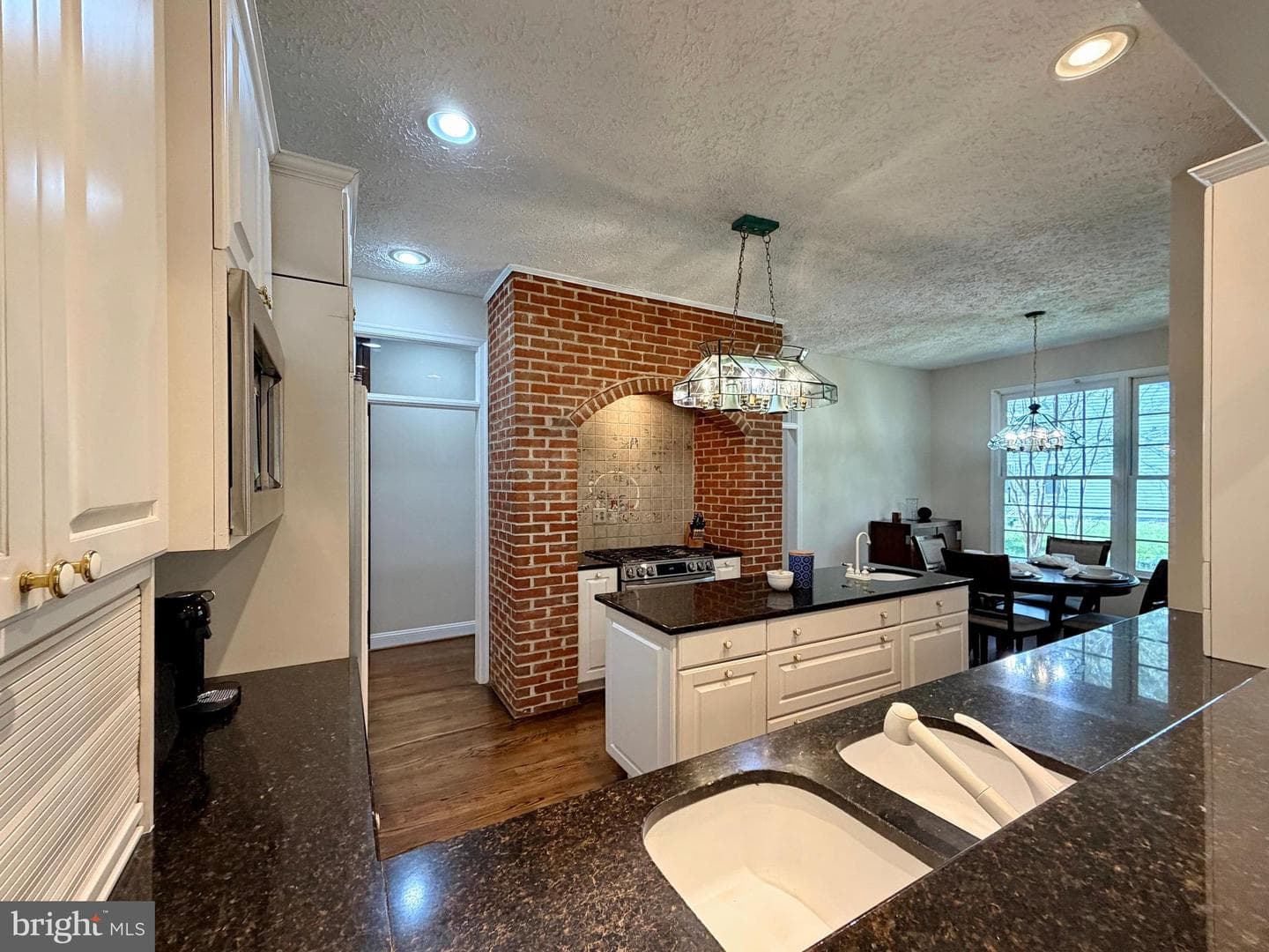 15119 Beacon Hill Circle photo 31