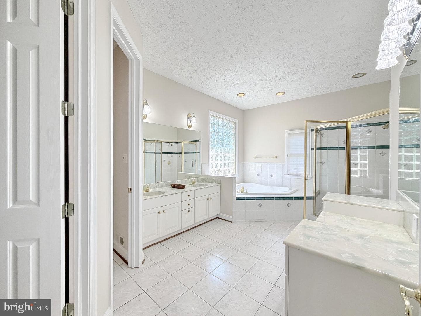 15119 Beacon Hill Circle photo 54