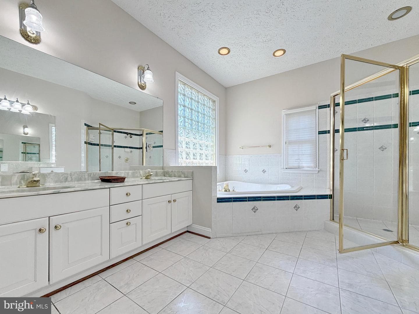 15119 Beacon Hill Circle photo 55