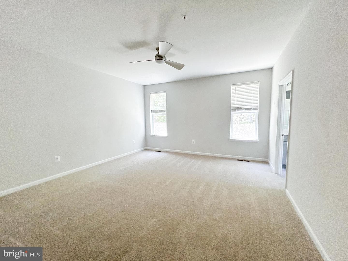 11521 Beacon Hill Court photo 34