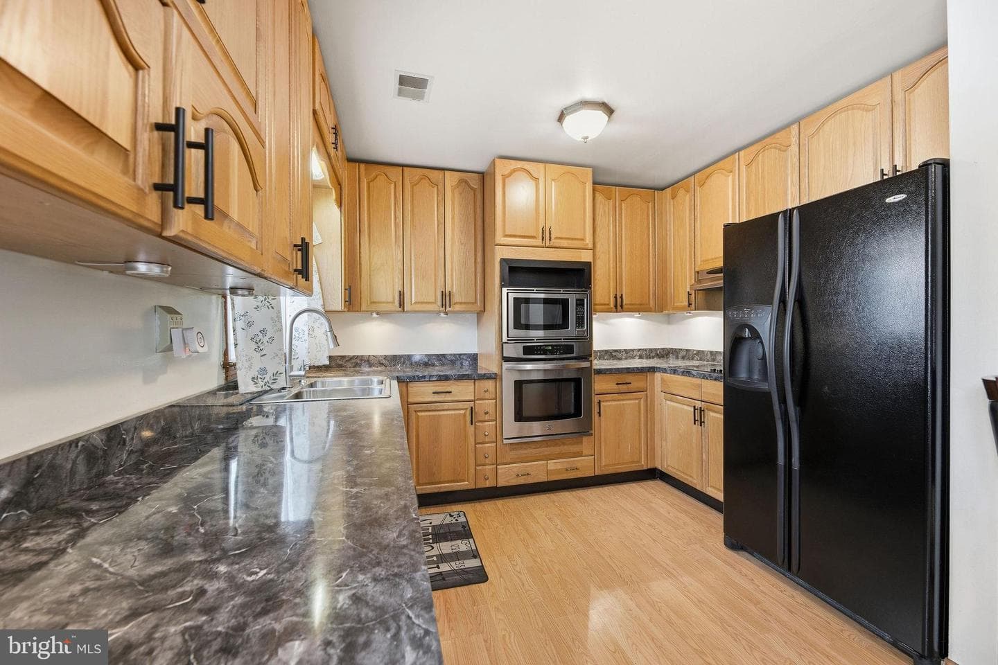 5197 Colebrook Drive photo 10