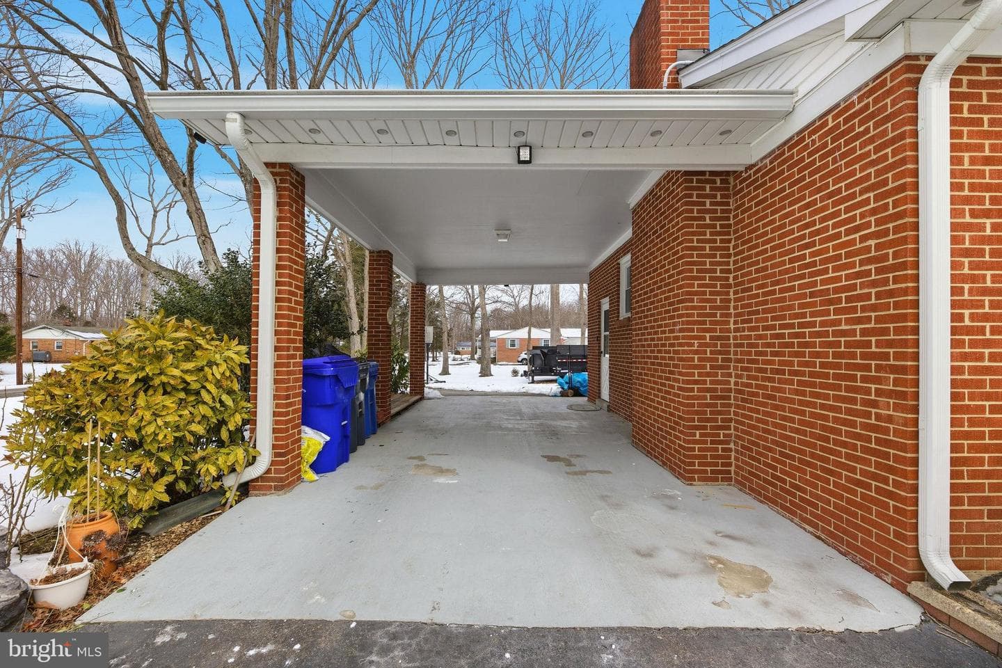 5197 Colebrook Drive photo 33