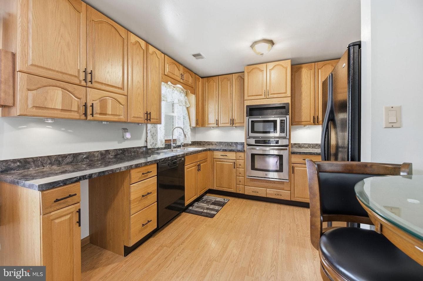 5197 Colebrook Drive photo 9