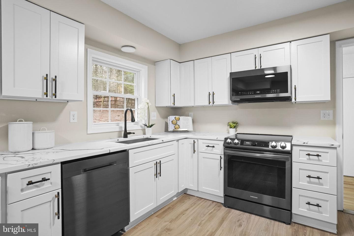 528 Clarks Run Road photo 9